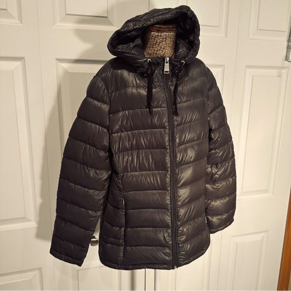 Calvin Klein packable, puffer Jacket Size Medium